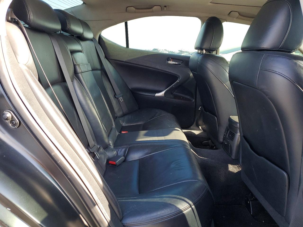 2006 LEXUS IS