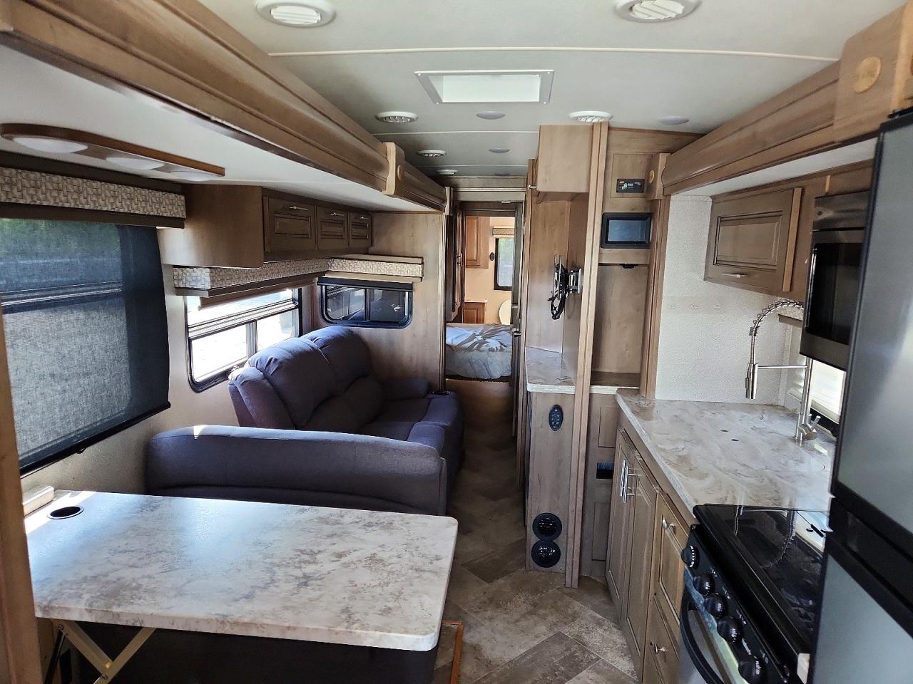 2019 FORD GEORGETOWN