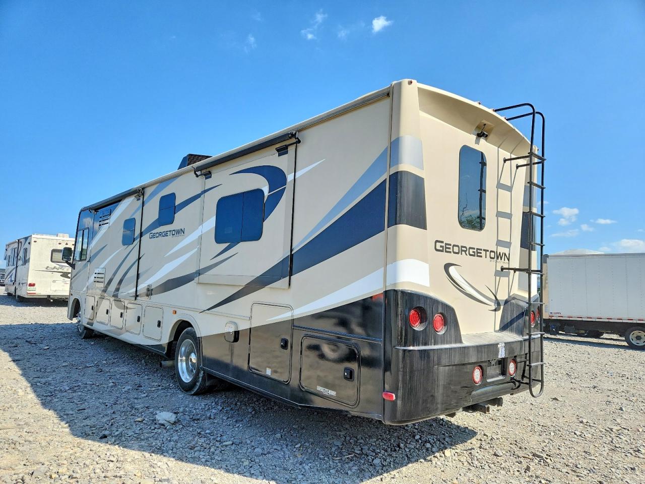 2019 FORD GEORGETOWN