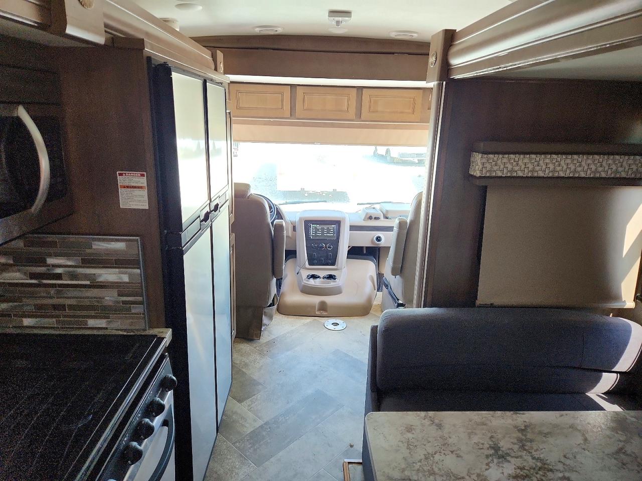 2019 FORD GEORGETOWN