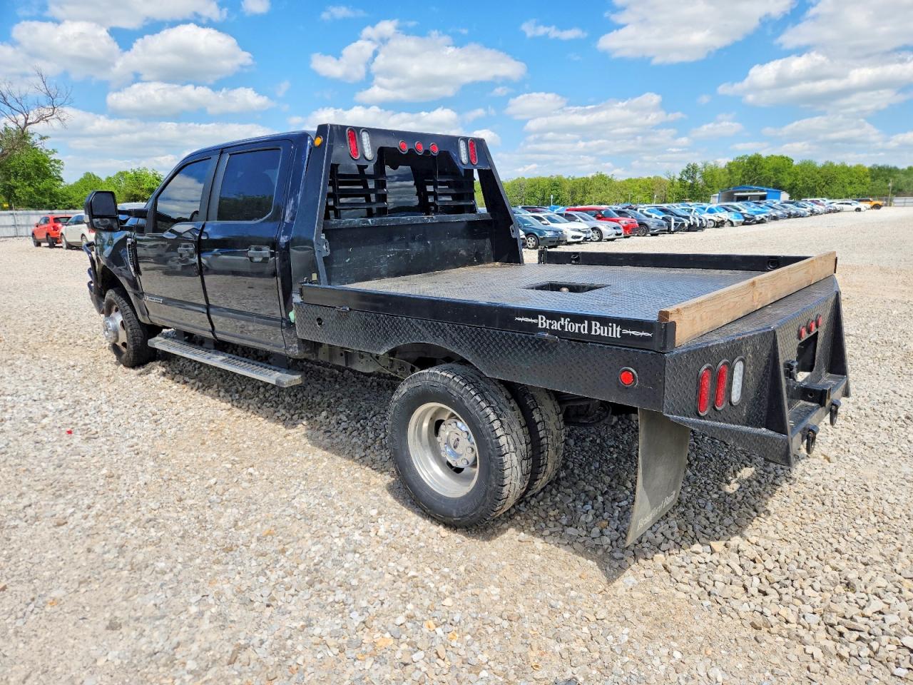2022 FORD F350