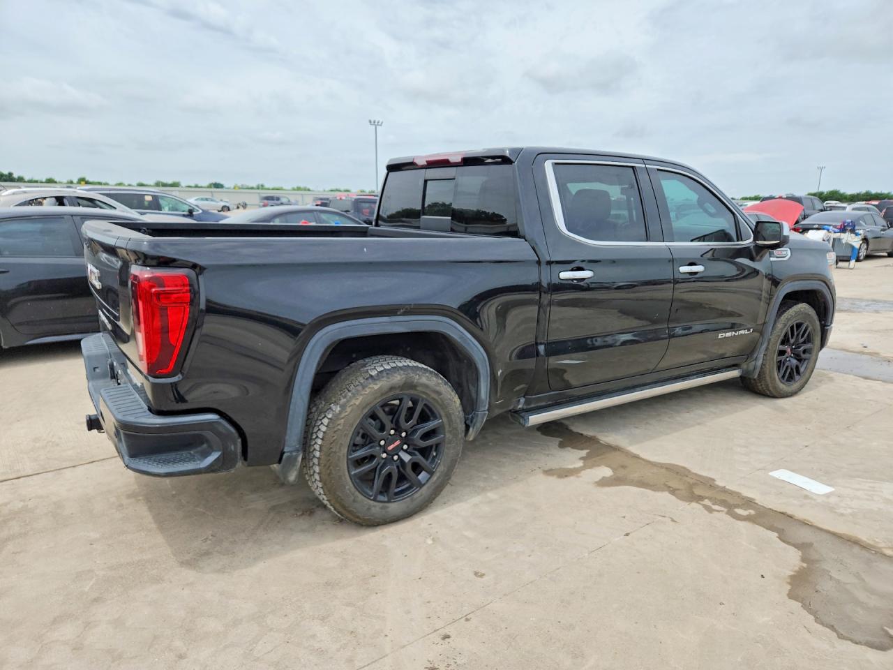 2022 GMC SIERRA