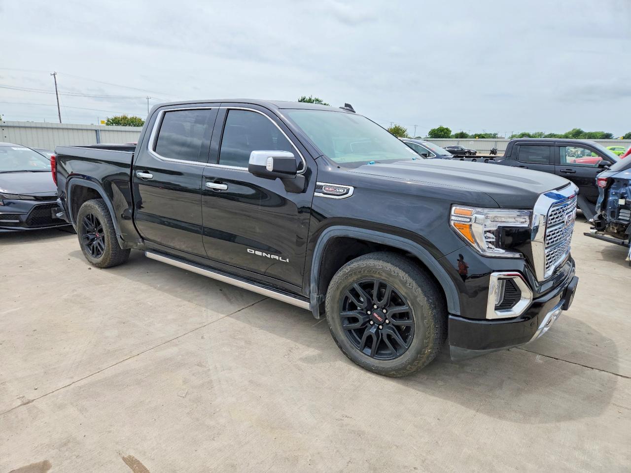 2022 GMC SIERRA