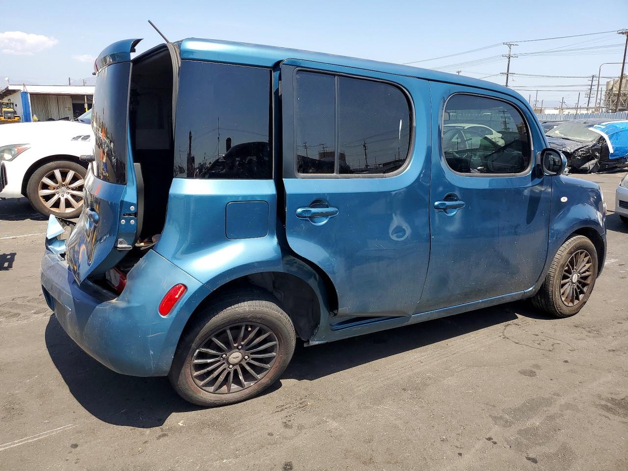 2014 NISSAN CUBE