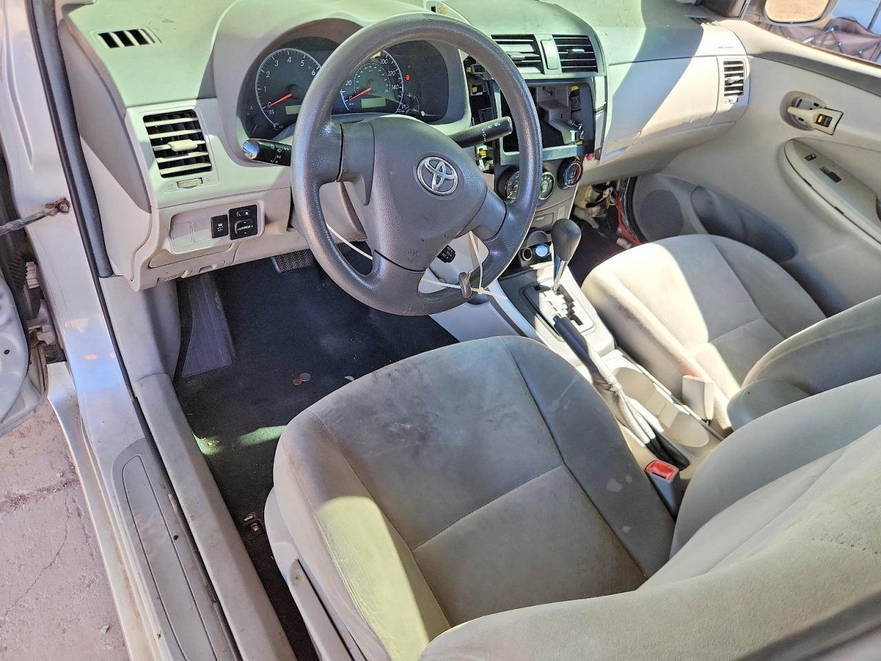 2009 TOYOTA COROLLA