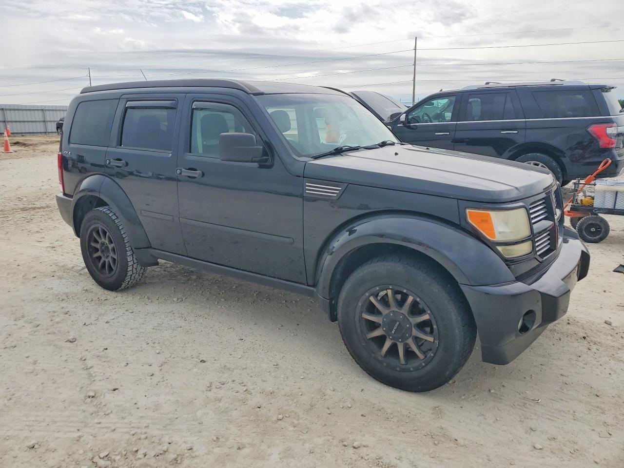 2010 DODGE NITRO