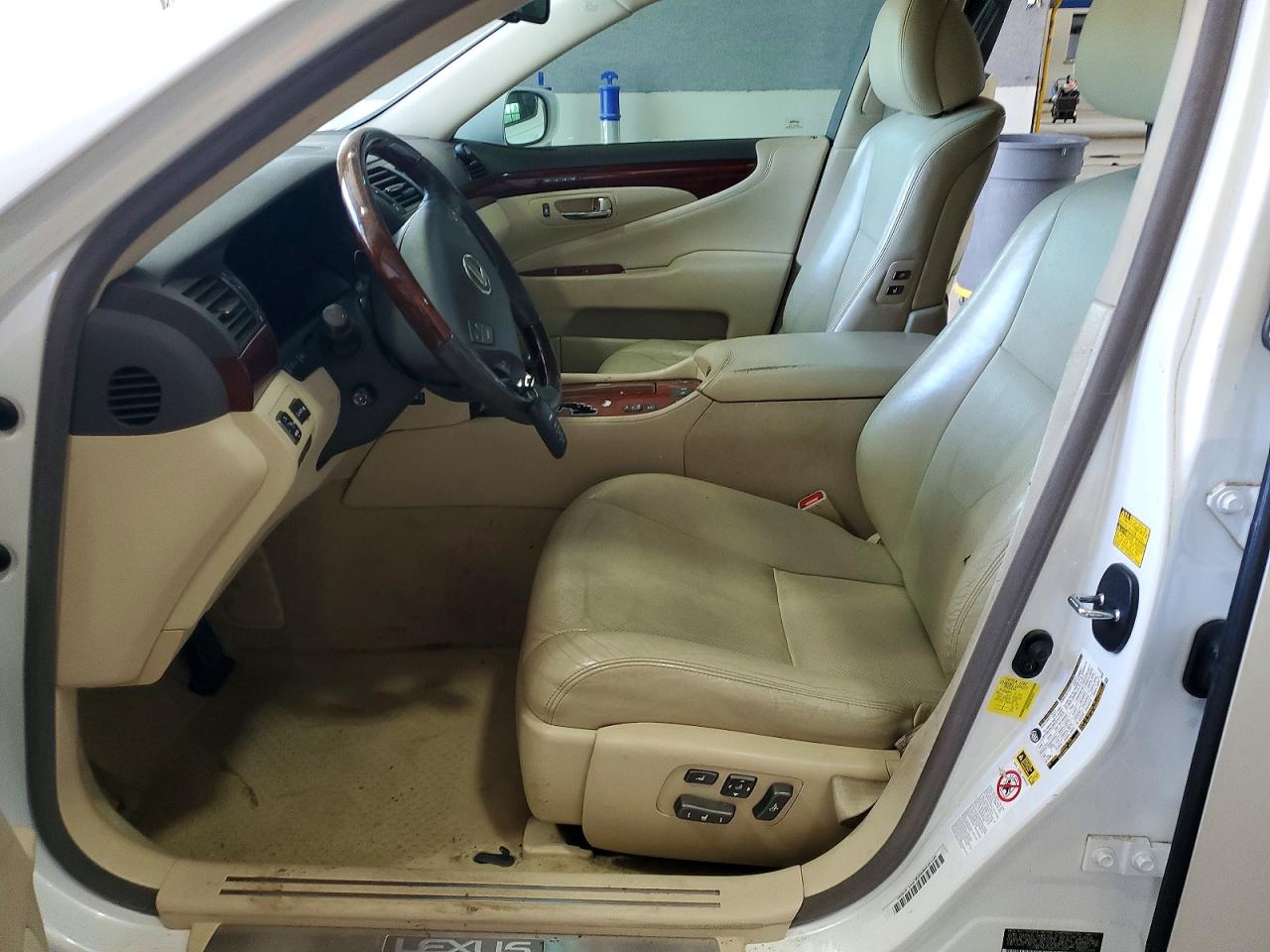 2011 LEXUS LS500
