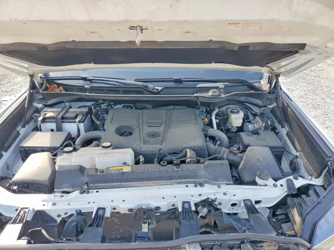 2025 TOYOTA TUNDRA