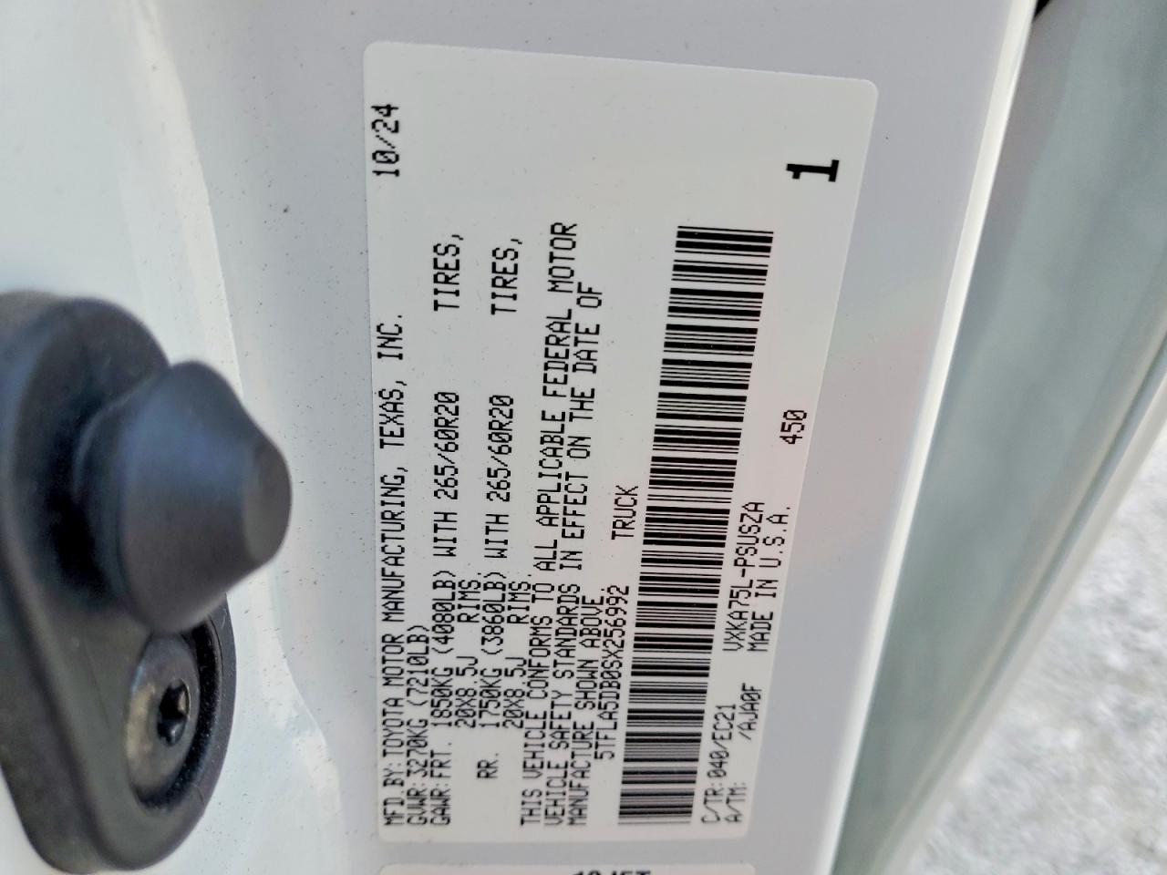 2025 TOYOTA TUNDRA