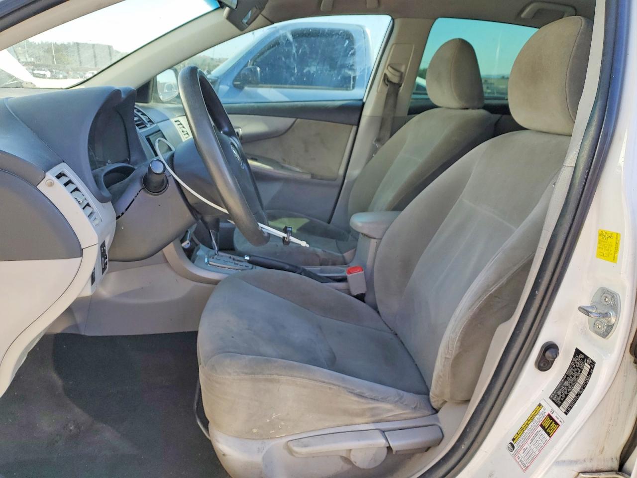 2011 TOYOTA COROLLA