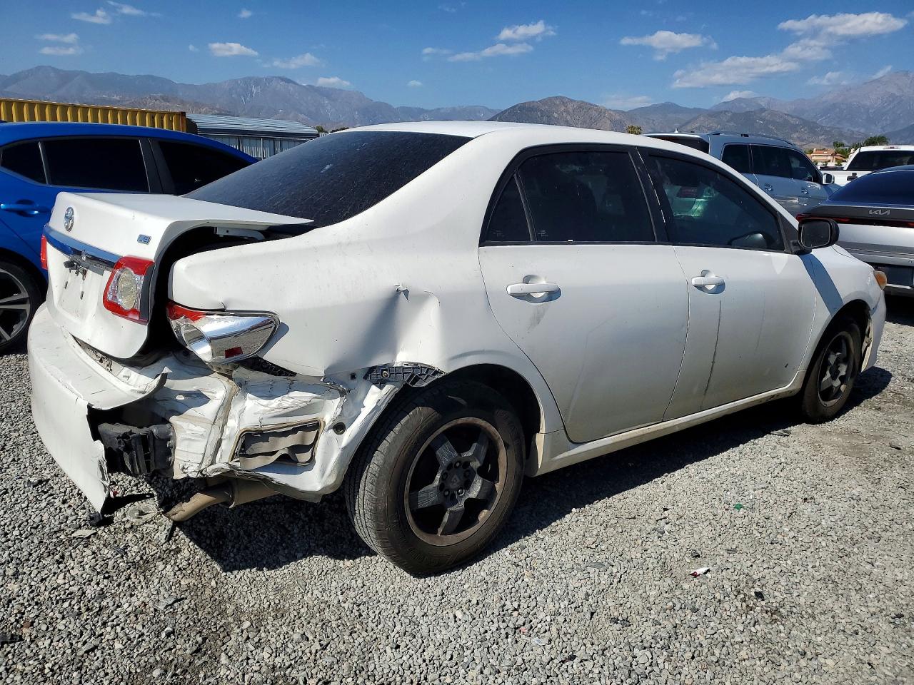 2011 TOYOTA COROLLA