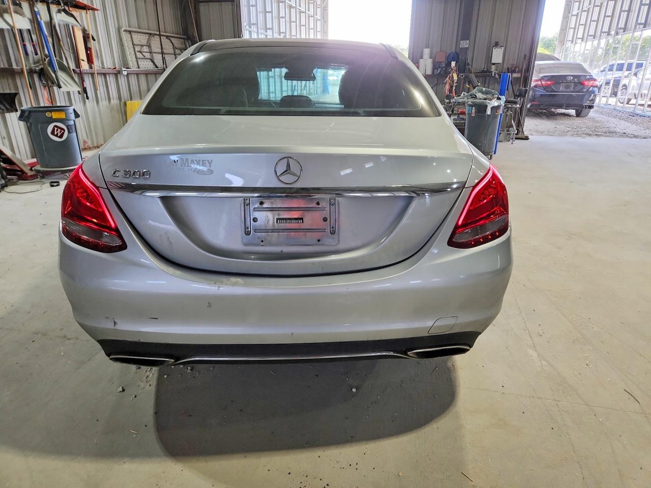 2016 MERCEDES-BENZ C-CLASS