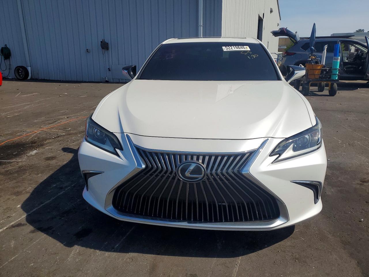 2019 LEXUS ES350