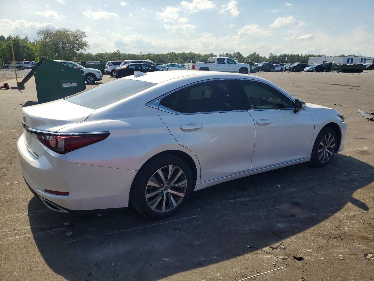 2019 LEXUS ES350