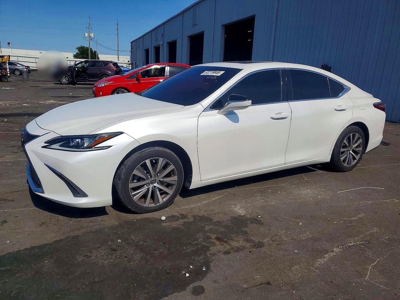 2019 LEXUS ES350