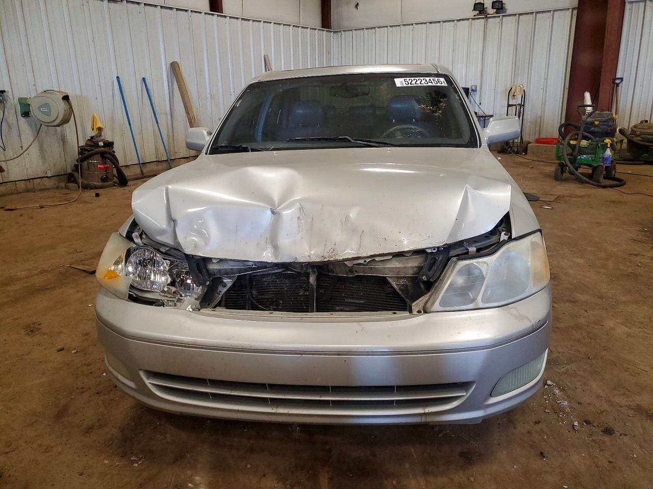 2002 TOYOTA AVALON