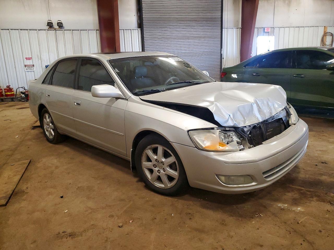 2002 TOYOTA AVALON