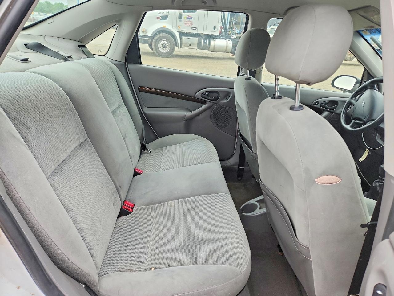 2000 FORD FOCUS