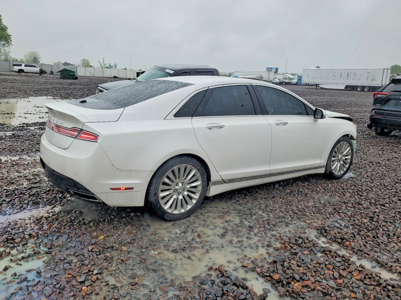 2013 LINCOLN MKZ