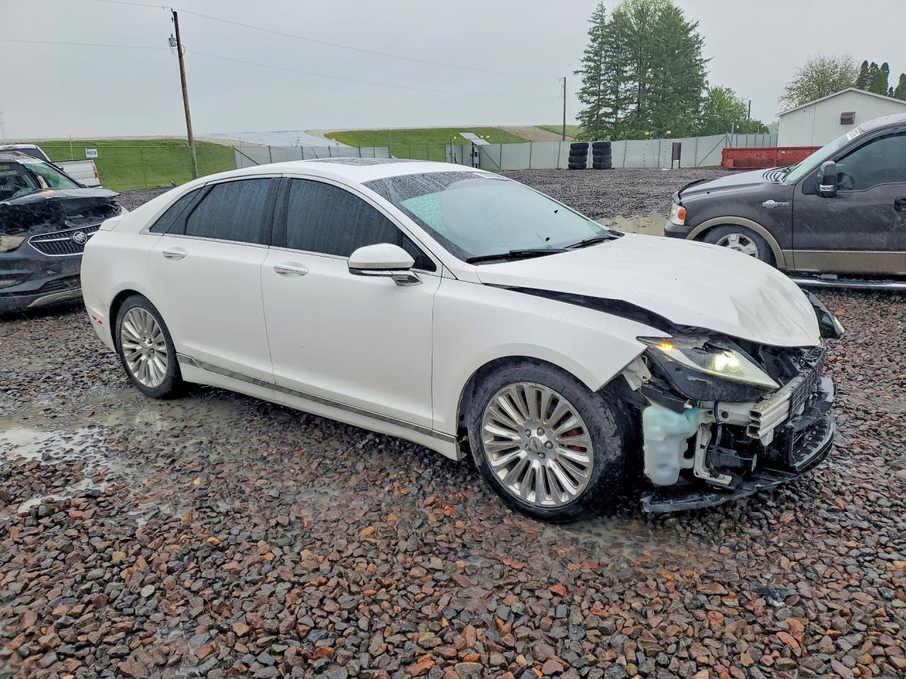 2013 LINCOLN MKZ
