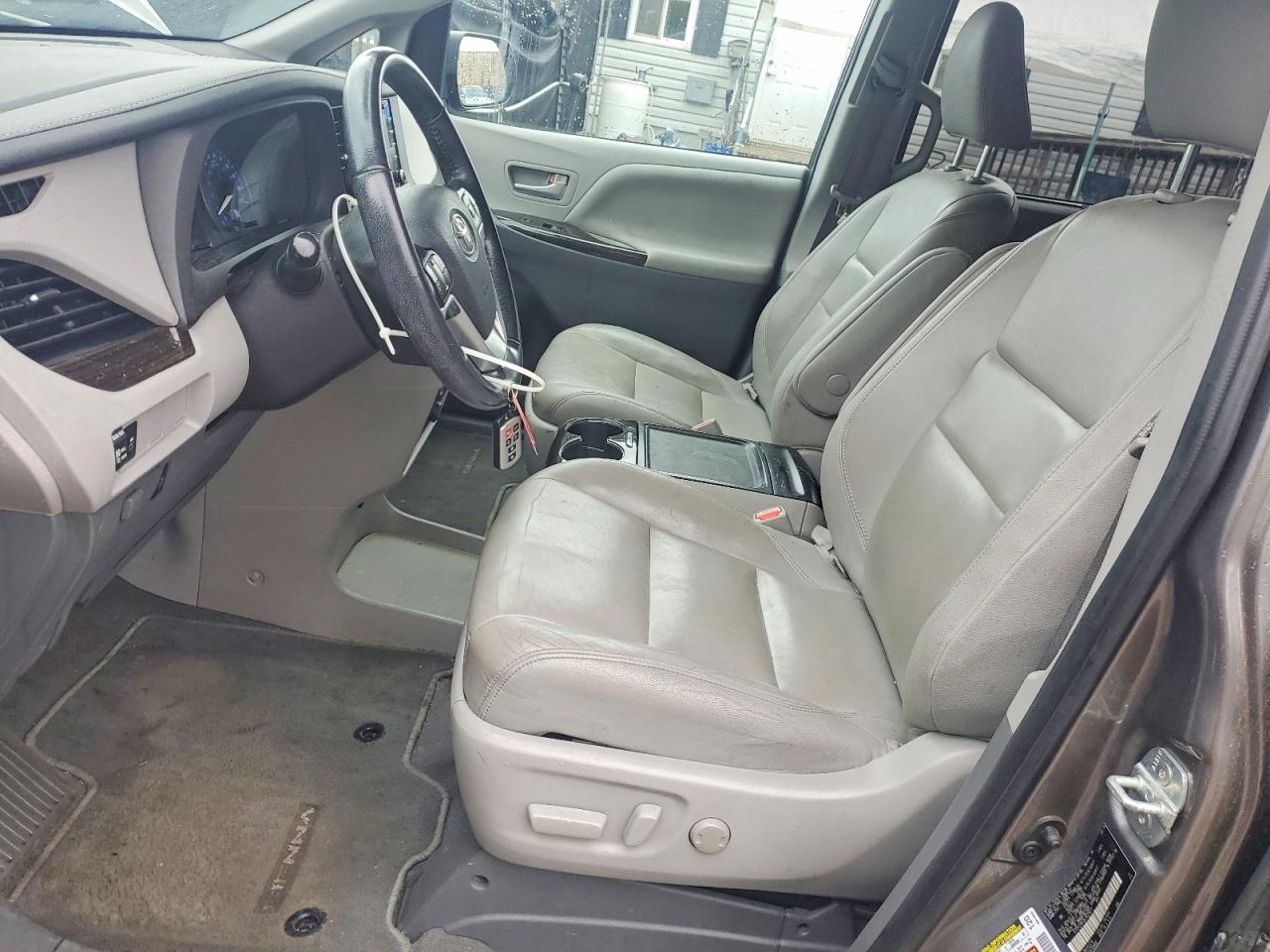 2020 TOYOTA SIENNA