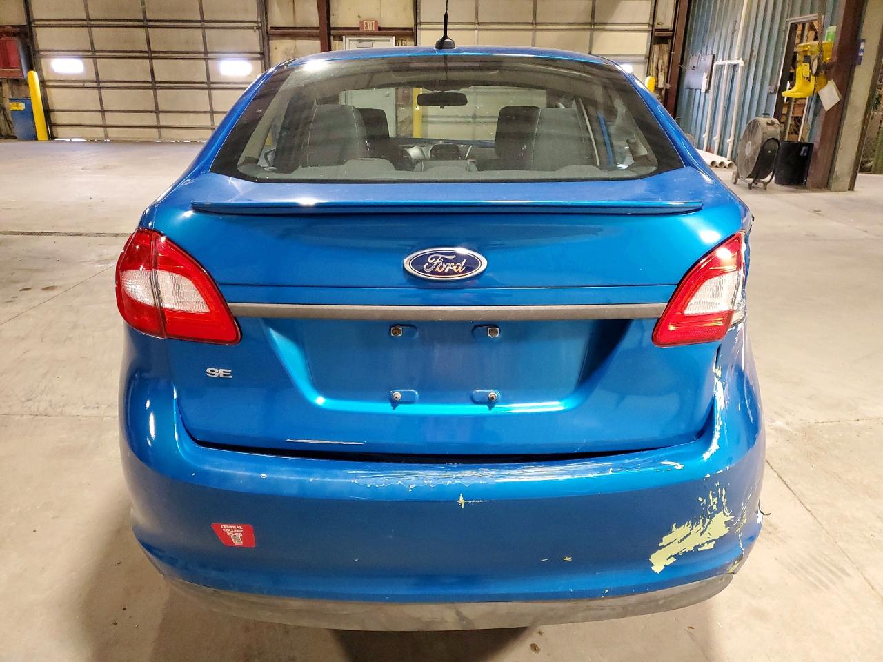 2012 FORD FIESTA