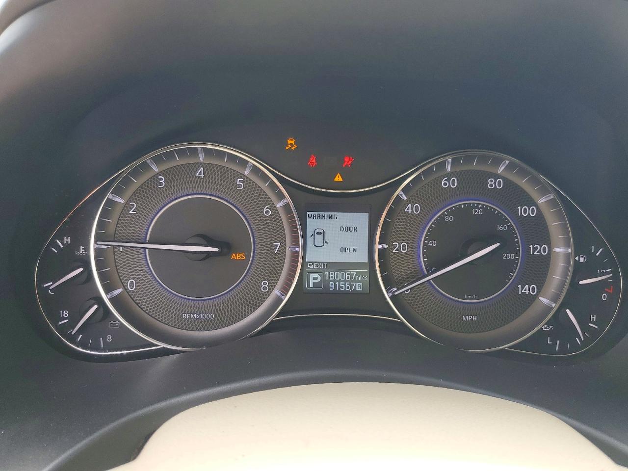 2016 INFINITI QX80