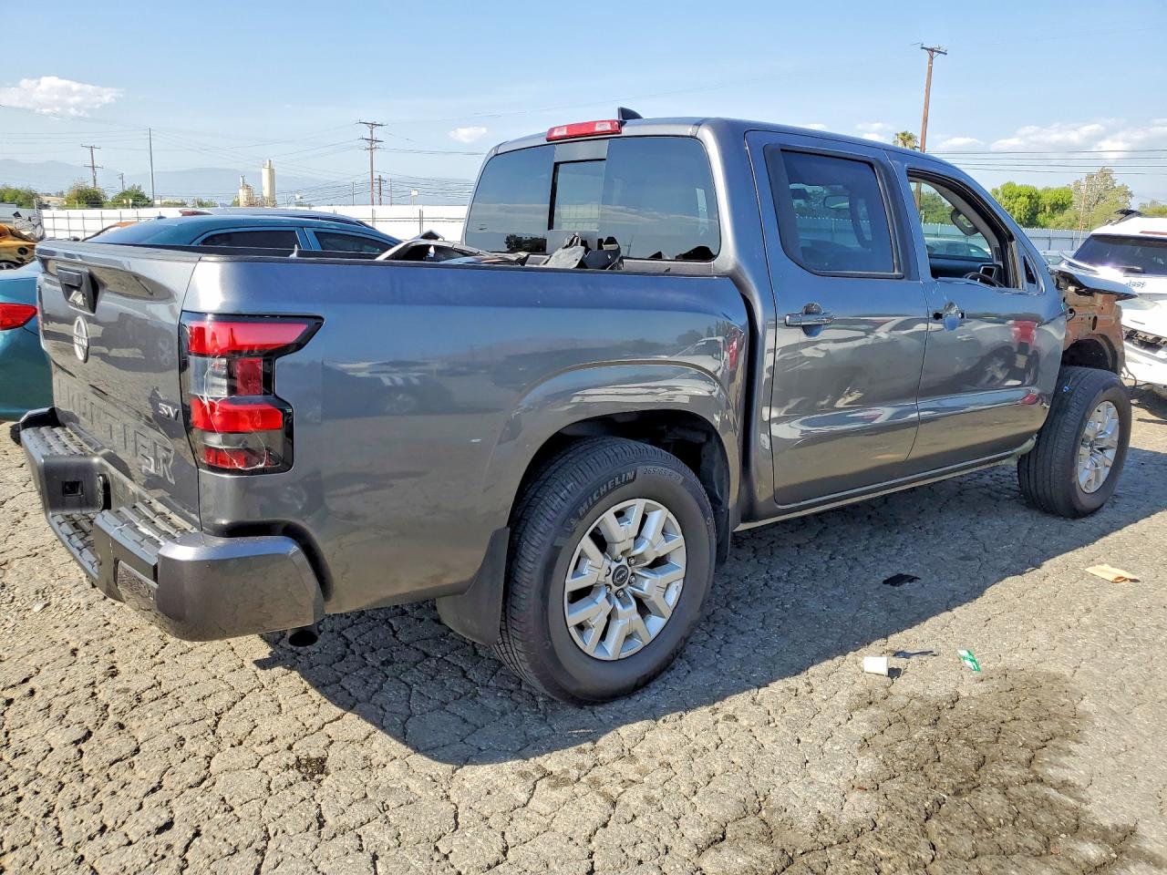 2024 NISSAN FRONTIER
