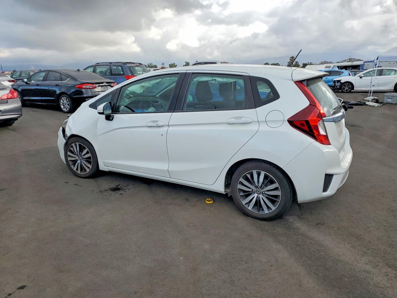 2015 HONDA FIT