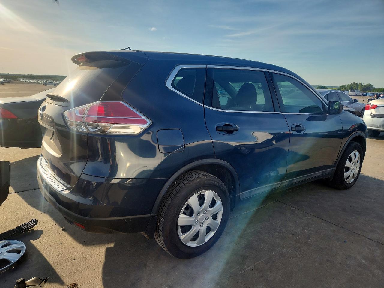 2016 NISSAN ROGUE