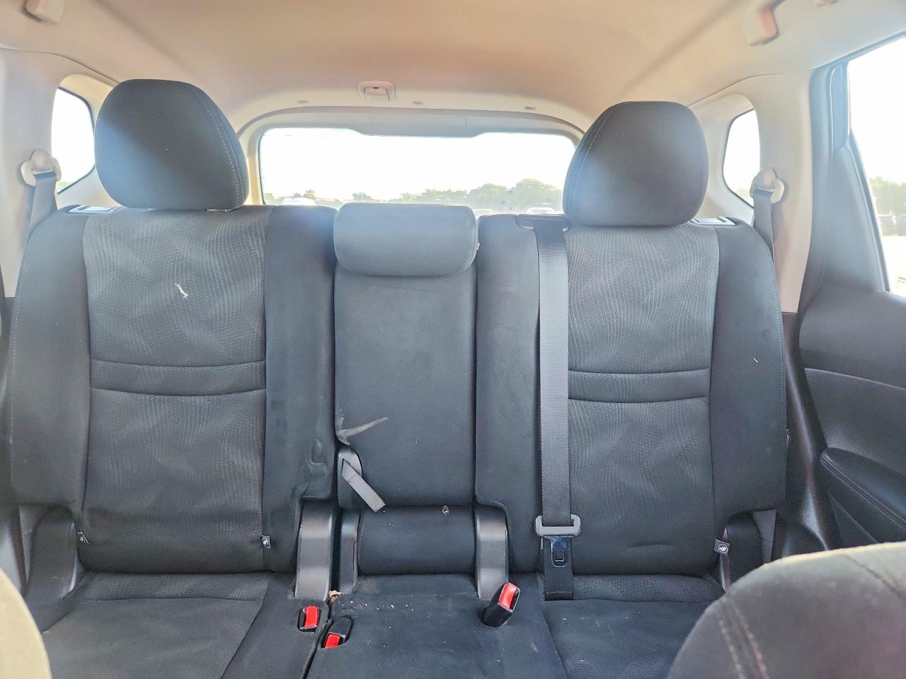 2016 NISSAN ROGUE