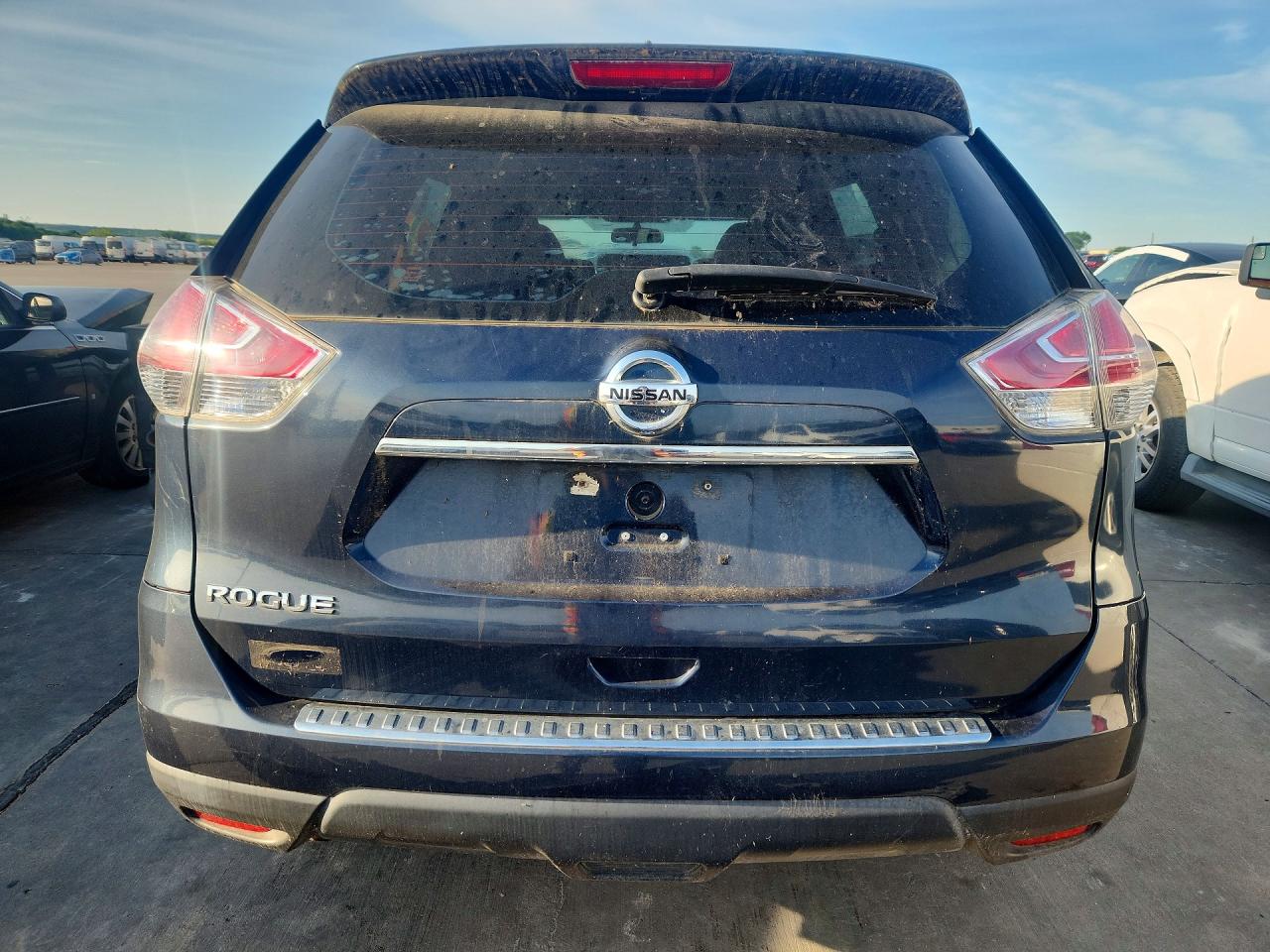 2016 NISSAN ROGUE