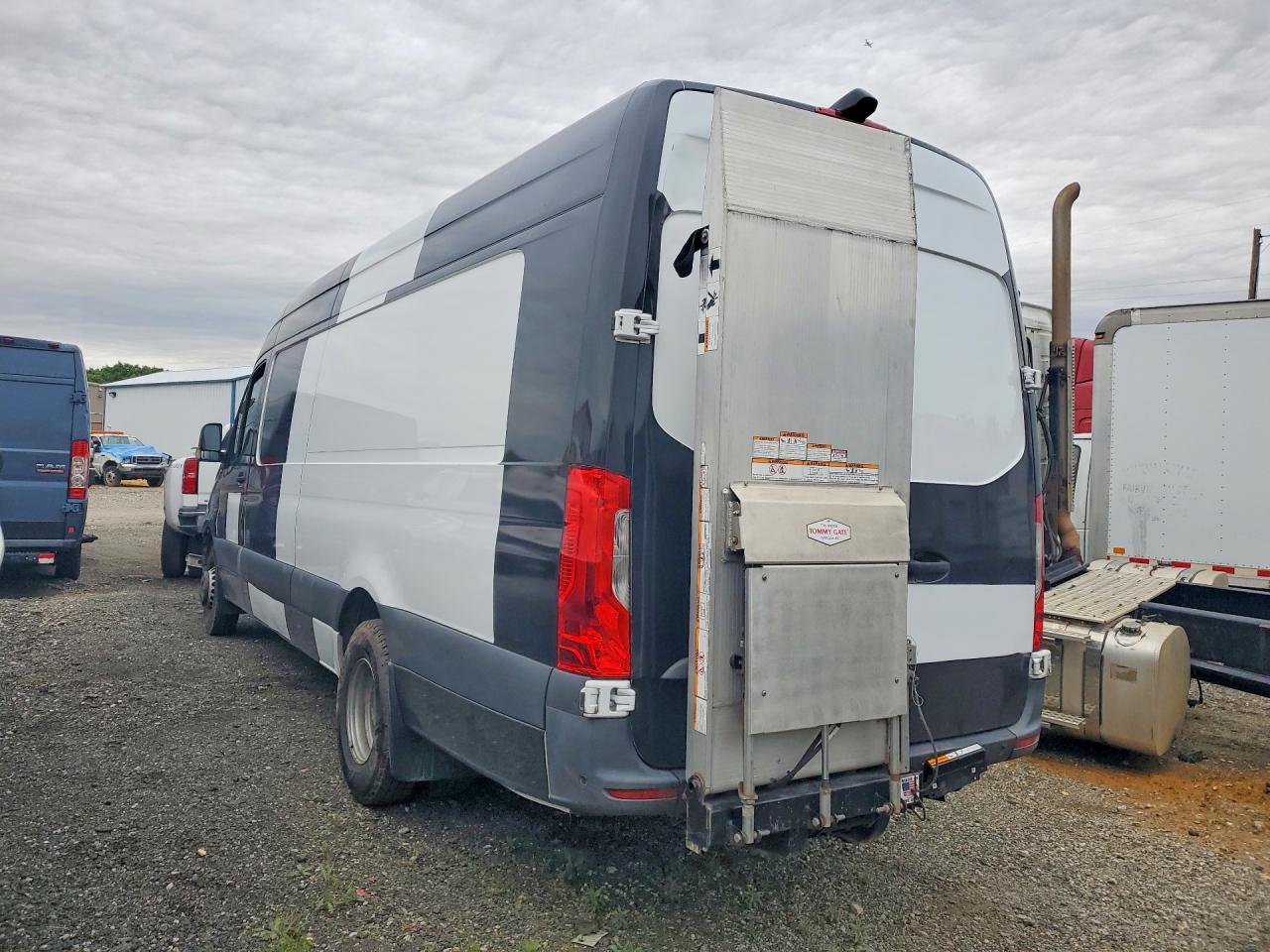 2022 MERCEDES BENZ SPRINTER