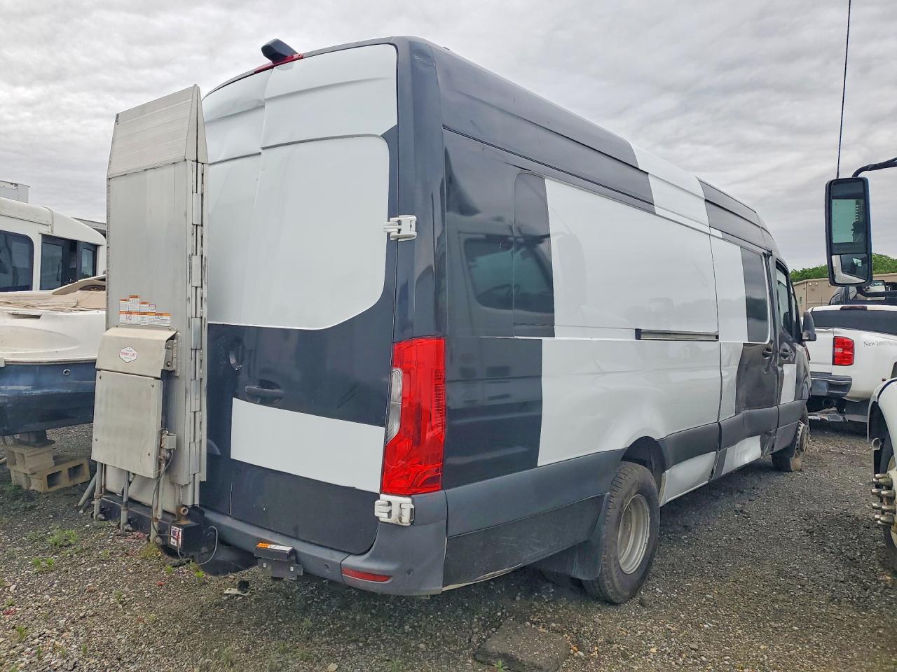 2022 MERCEDES BENZ SPRINTER