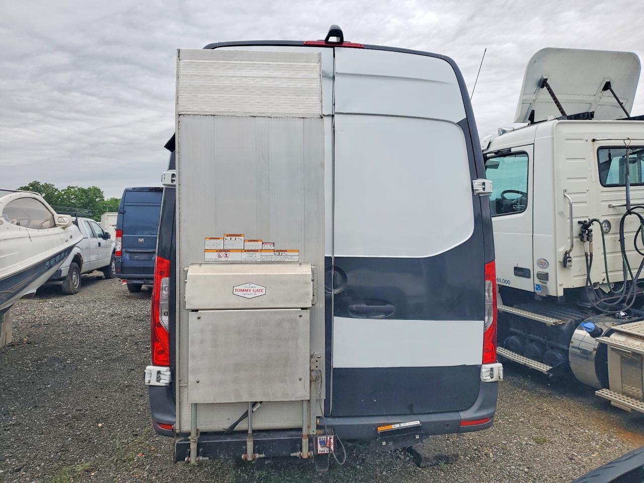 2022 MERCEDES BENZ SPRINTER