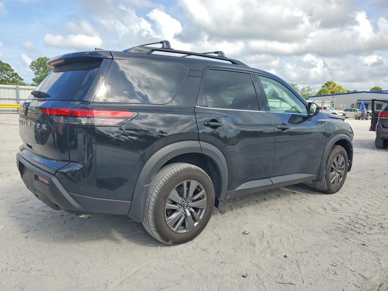 2025 NISSAN PATHFINDER