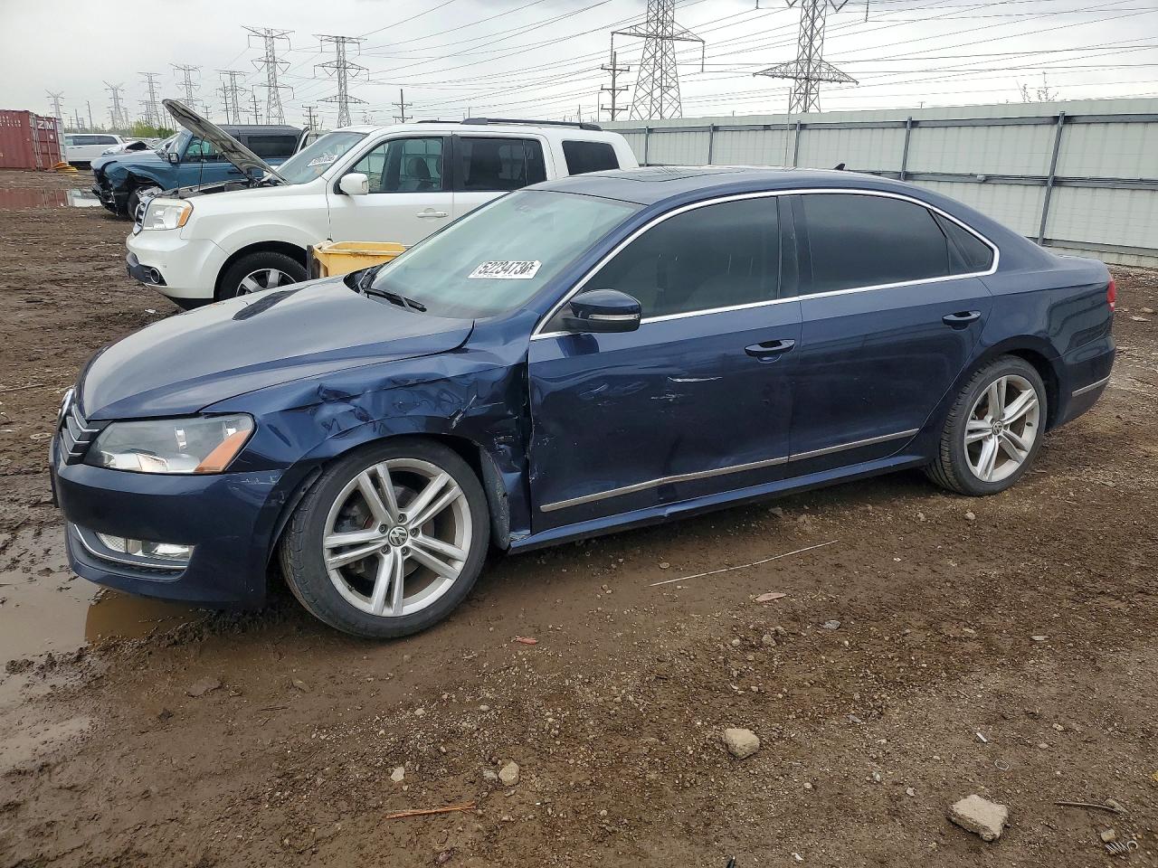 2014 VOLKSWAGEN PASSAT