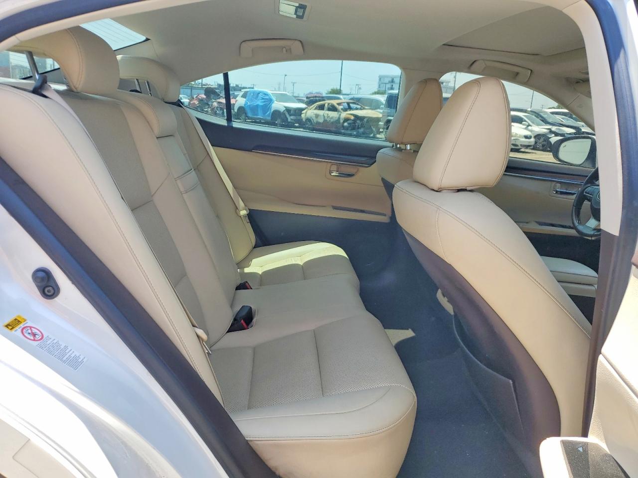 2016 LEXUS ES350