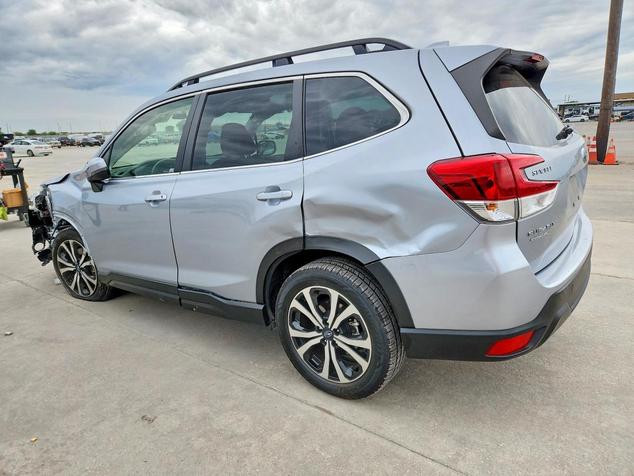 2022 SUBARU FORESTER