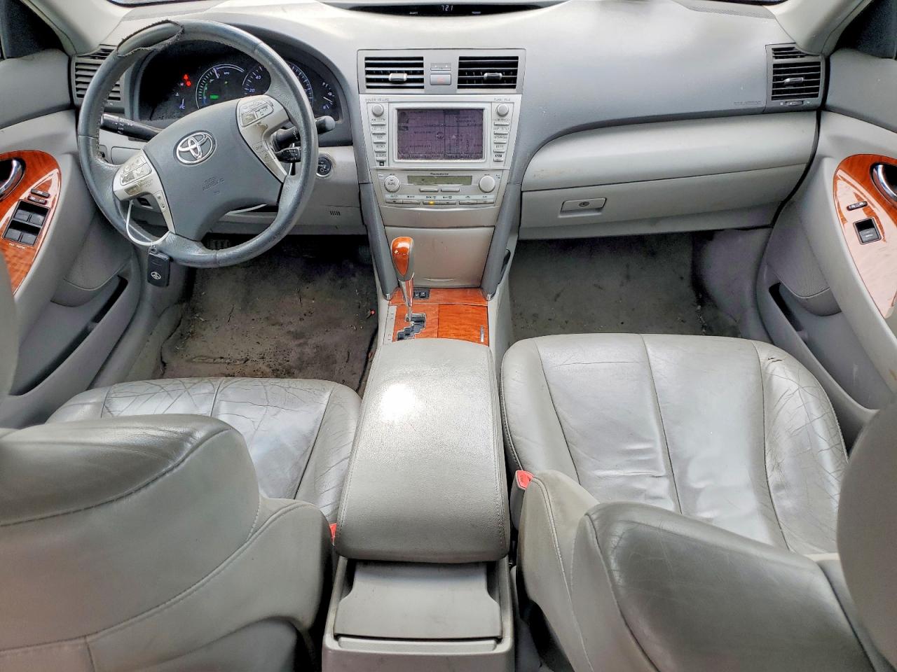 2011 TOYOTA CAMRY