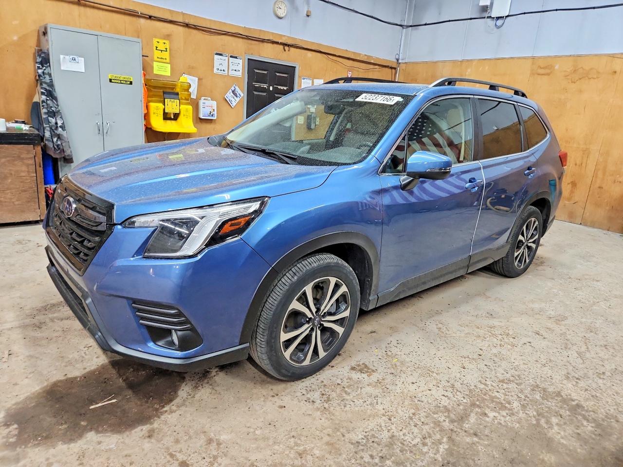 2022 SUBARU FORESTER