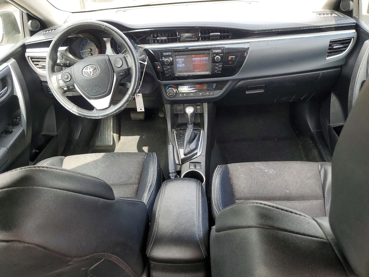 2016 TOYT COROLLA