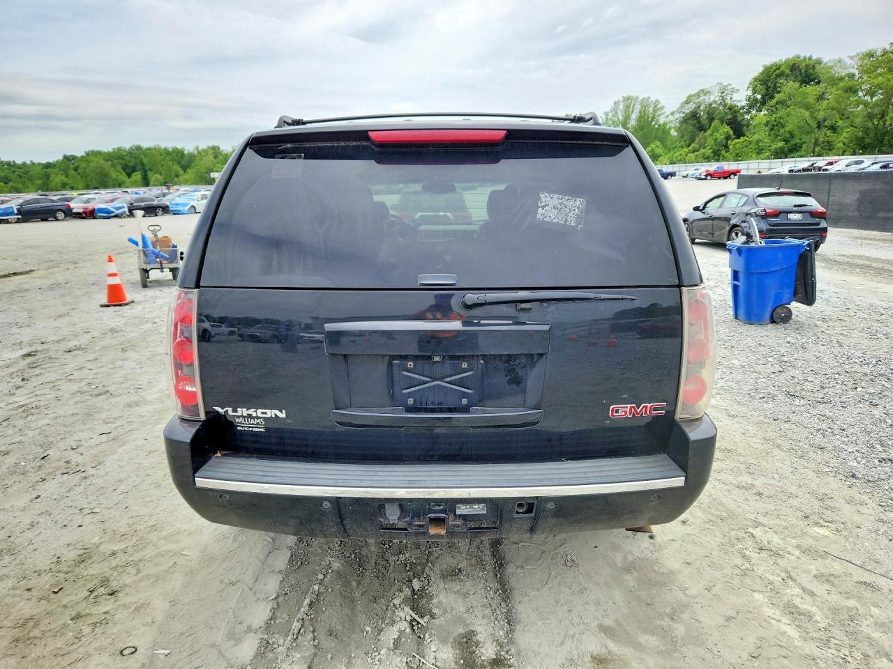 2014 GMC YUKON