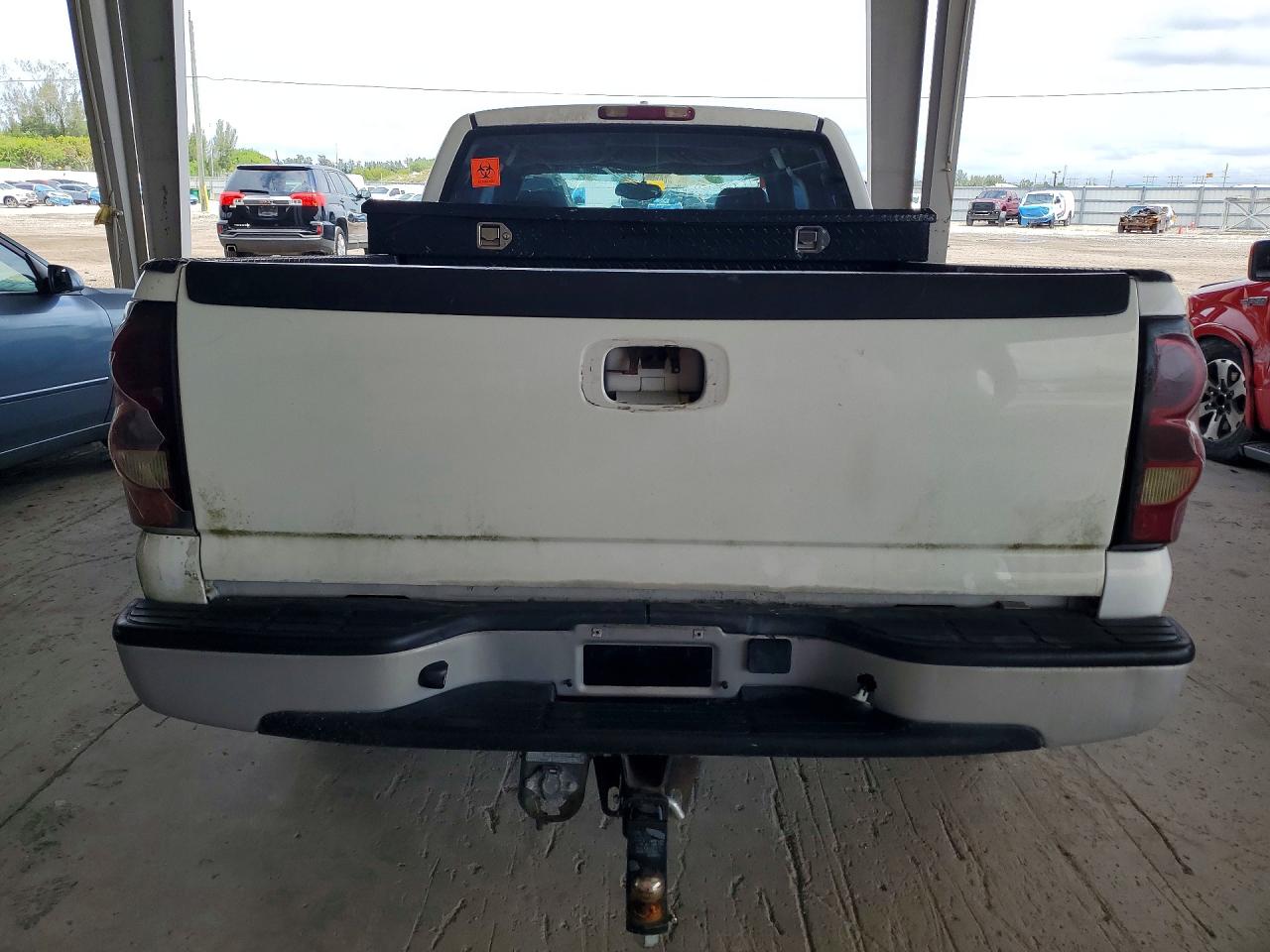 2004 CHEVROLET SILVERADO