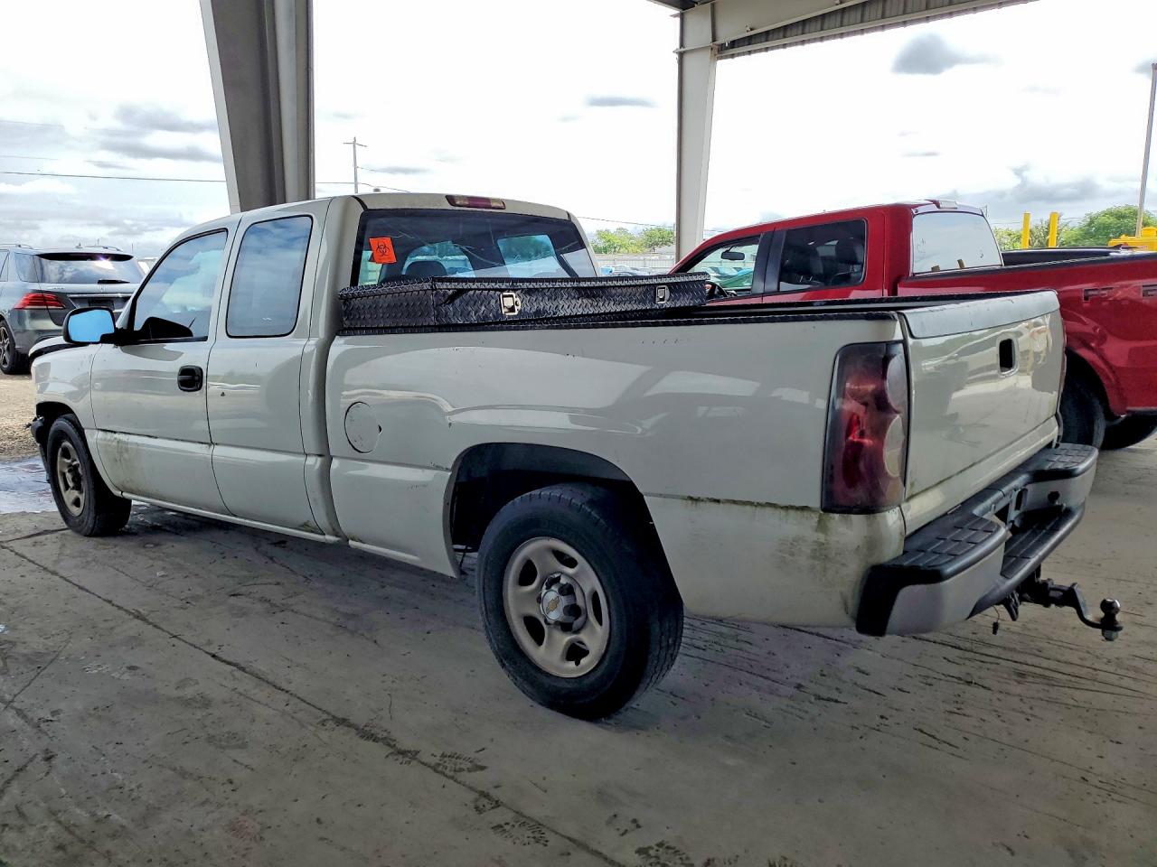 2004 CHEVROLET SILVERADO