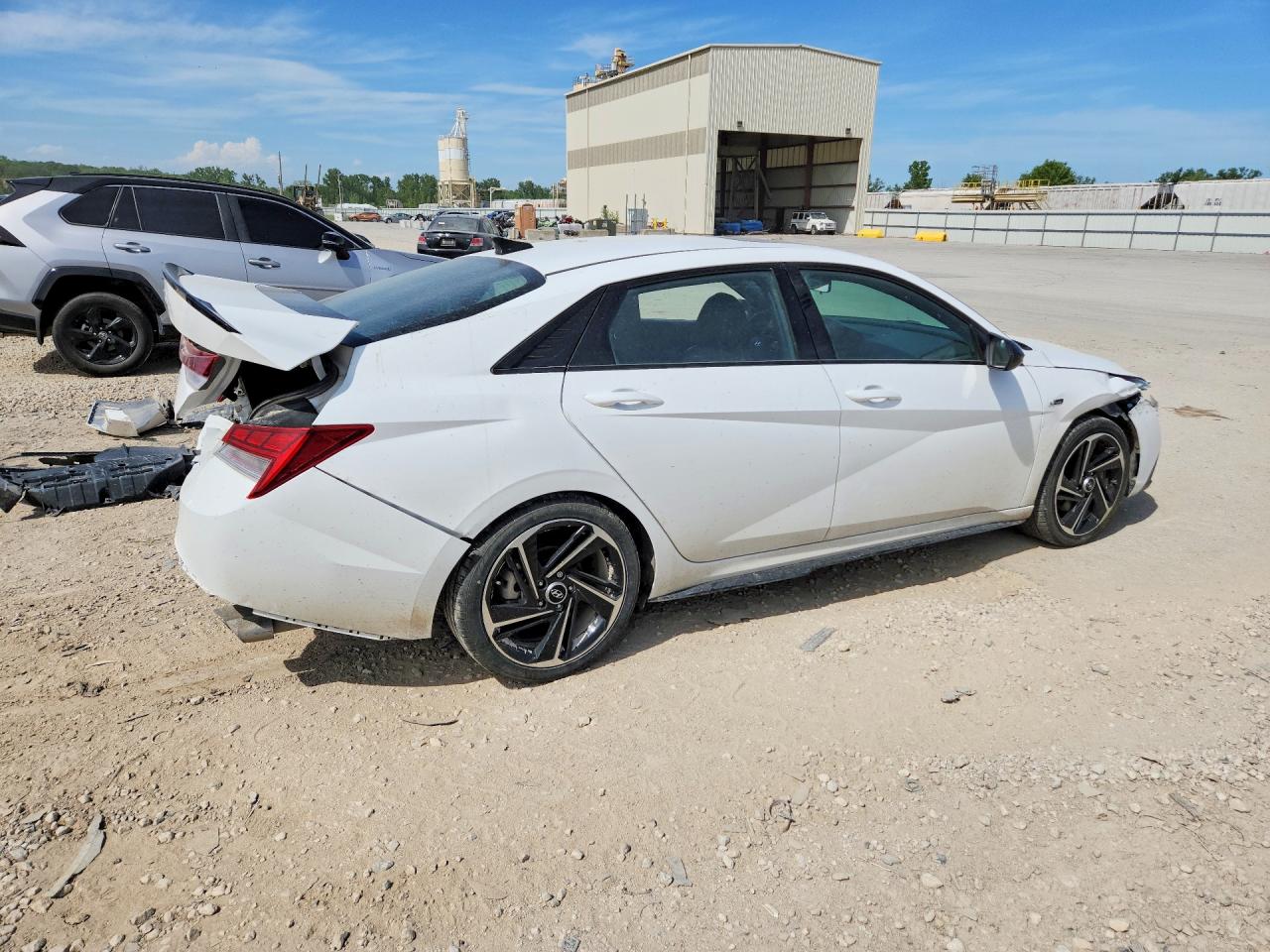 2023 HYUNDAI ELANTRA