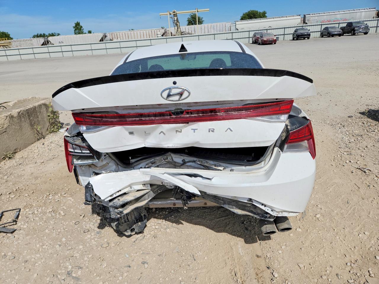 2023 HYUNDAI ELANTRA
