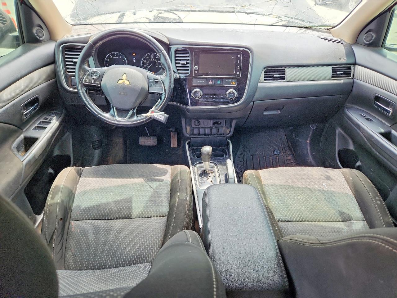 2018 MITSUBISHI OUTLANDER