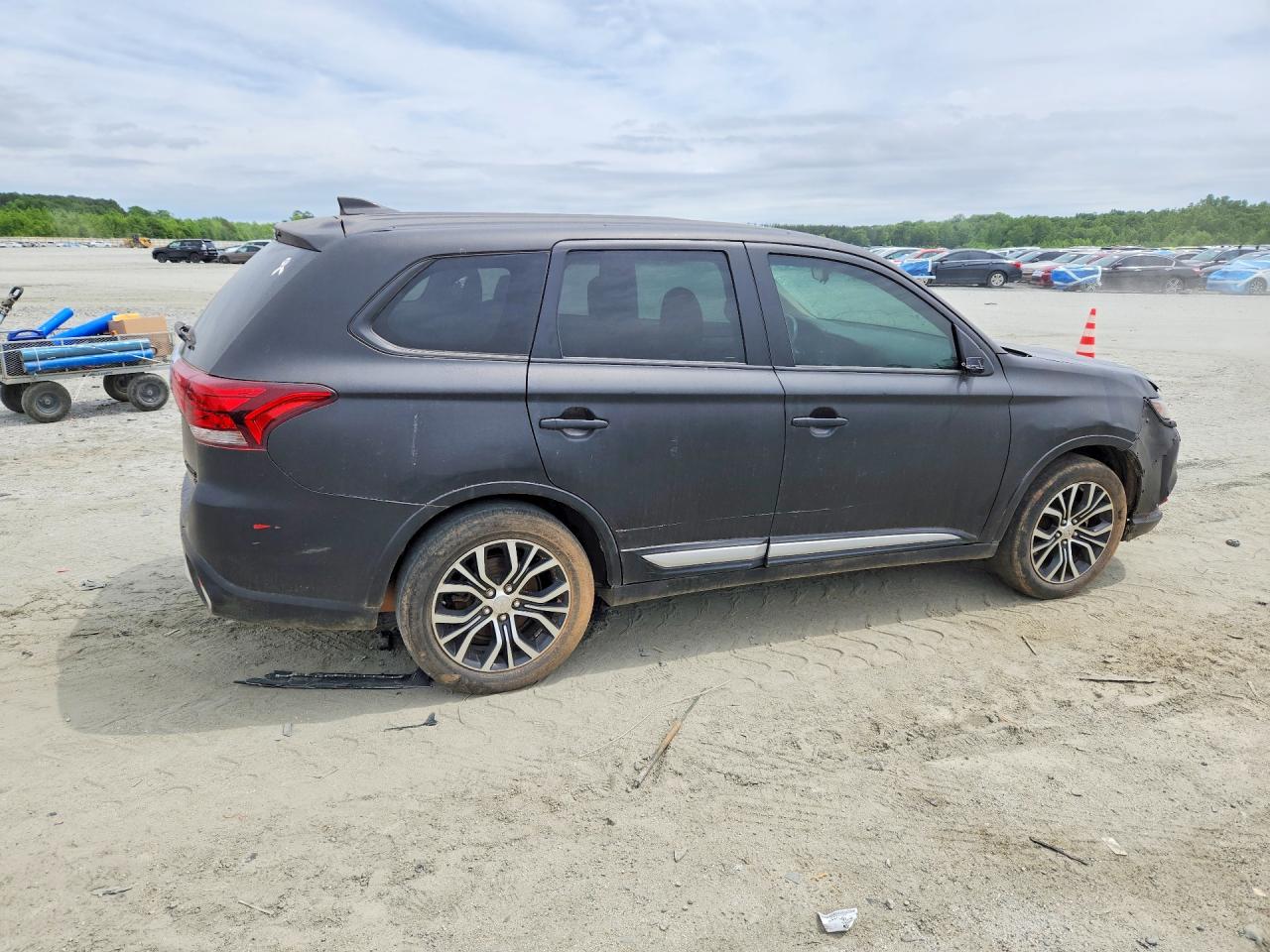 2018 MITSUBISHI OUTLANDER