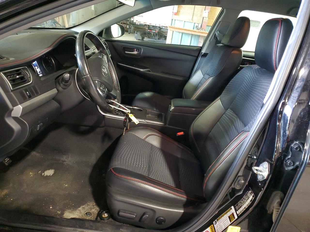 2015 TOYOTA CAMRY